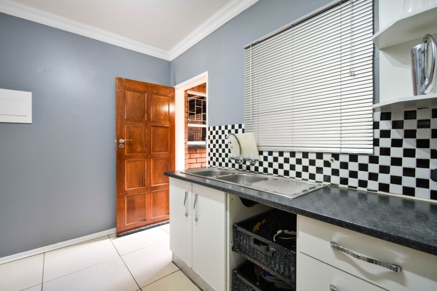 3 Bedroom Property for Sale in Wierda Park Gauteng