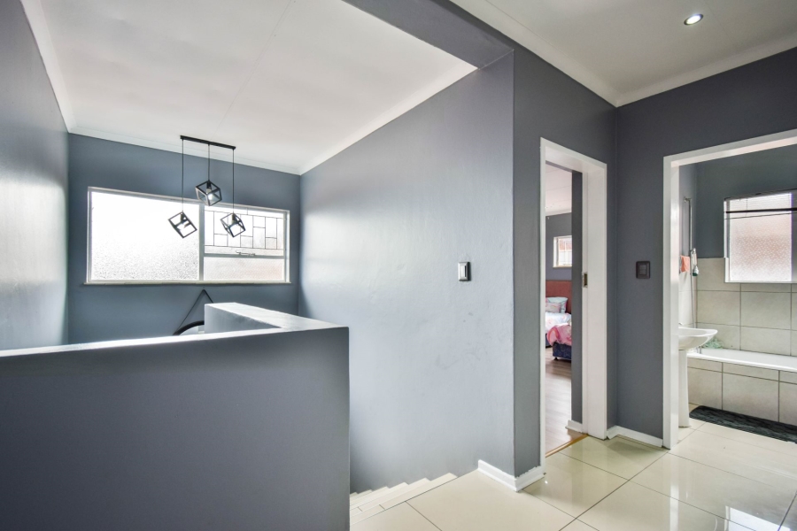 3 Bedroom Property for Sale in Wierda Park Gauteng