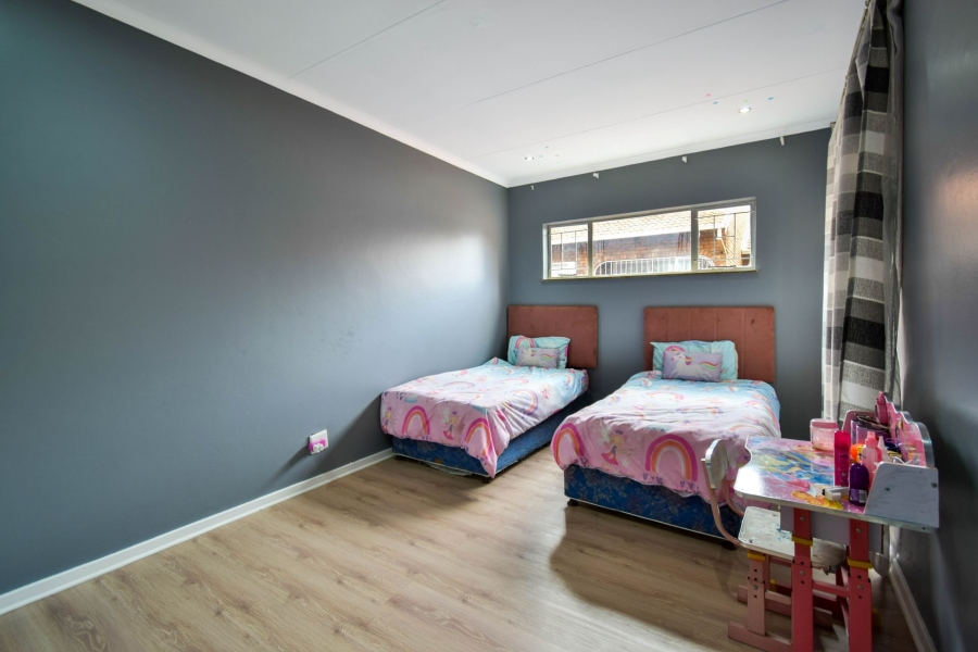 3 Bedroom Property for Sale in Wierda Park Gauteng