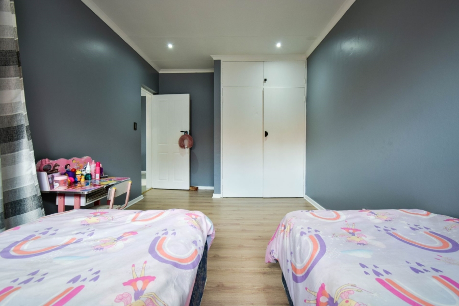 3 Bedroom Property for Sale in Wierda Park Gauteng