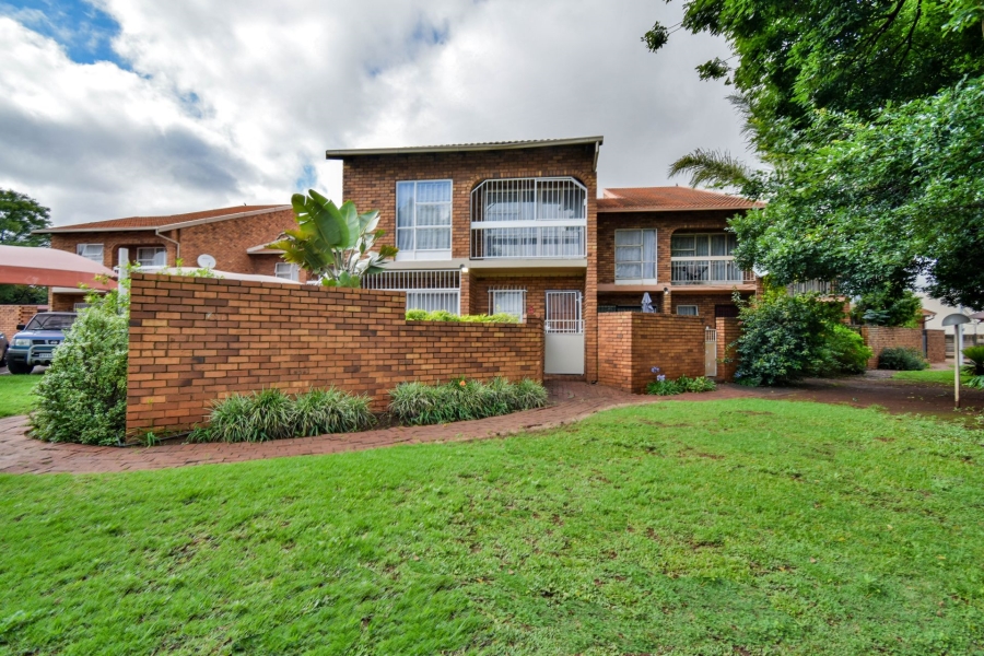 3 Bedroom Property for Sale in Wierda Park Gauteng