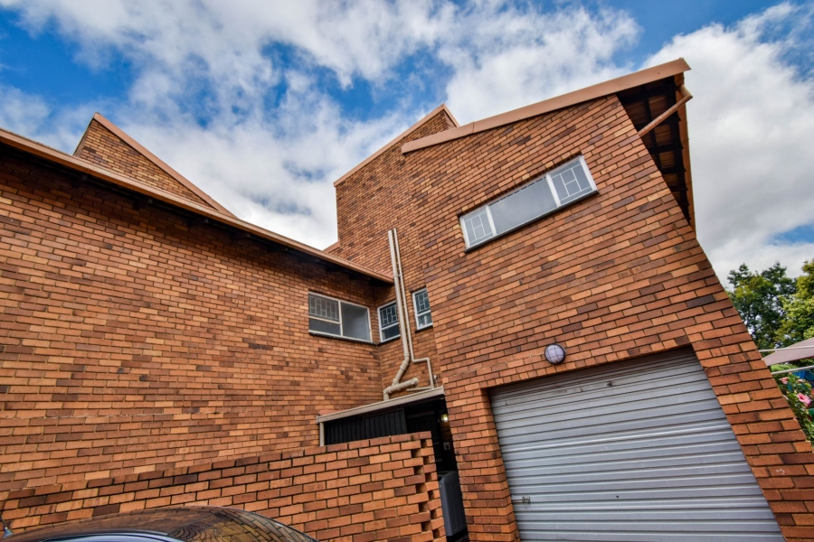 3 Bedroom Property for Sale in Wierda Park Gauteng