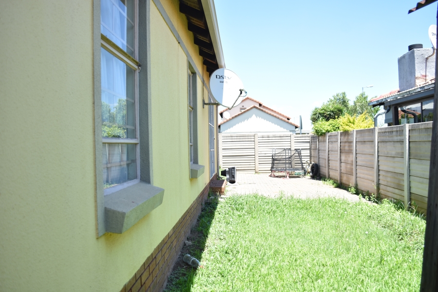 3 Bedroom Property for Sale in Andeon AH Gauteng