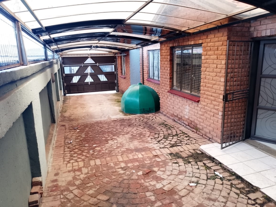 3 Bedroom Property for Sale in Mamelodi East Gauteng