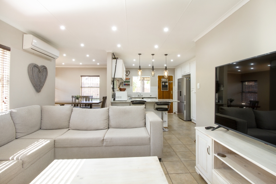 To Let 3 Bedroom Property for Rent in Elardus Park Gauteng