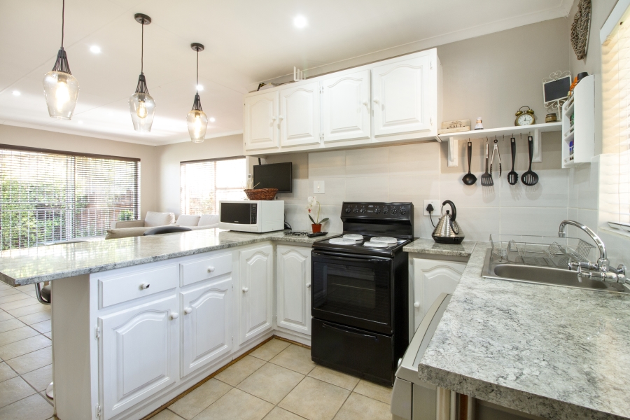 To Let 3 Bedroom Property for Rent in Elardus Park Gauteng