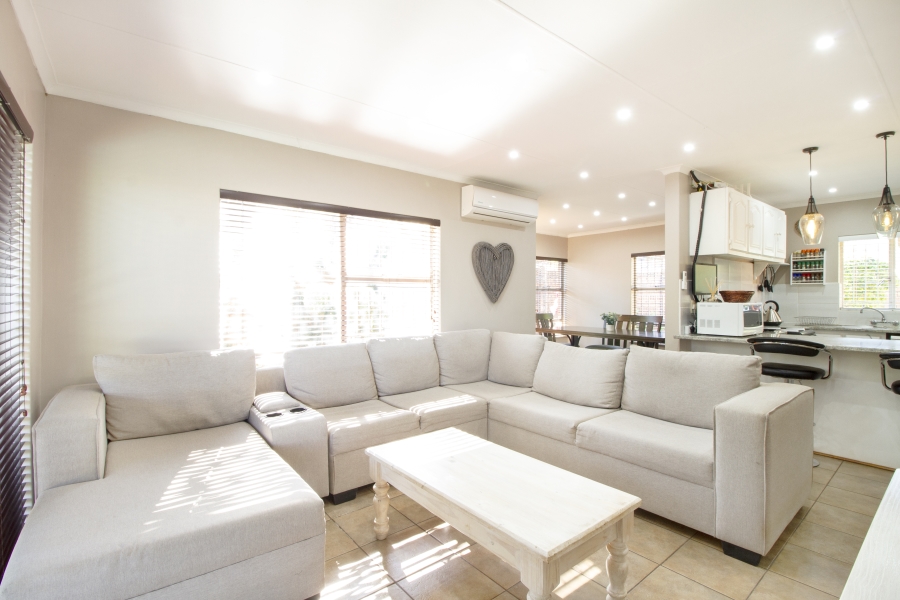 To Let 3 Bedroom Property for Rent in Elardus Park Gauteng