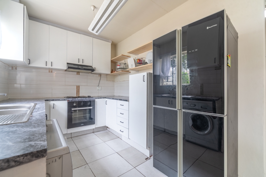 2 Bedroom Property for Sale in North Riding Gauteng