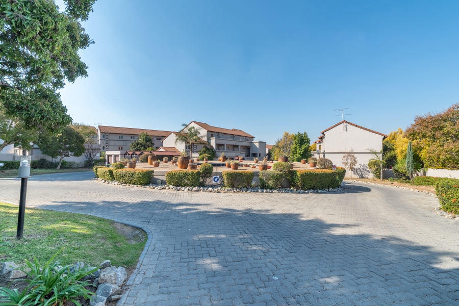 2 Bedroom Property for Sale in North Riding Gauteng