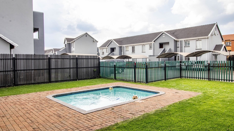 2 Bedroom Property for Sale in Brentwood Park Gauteng