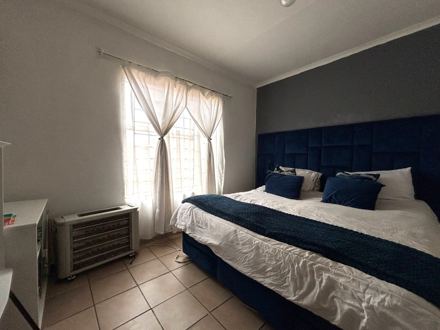 2 Bedroom Property for Sale in Vanderbijlpark CE 3 Gauteng