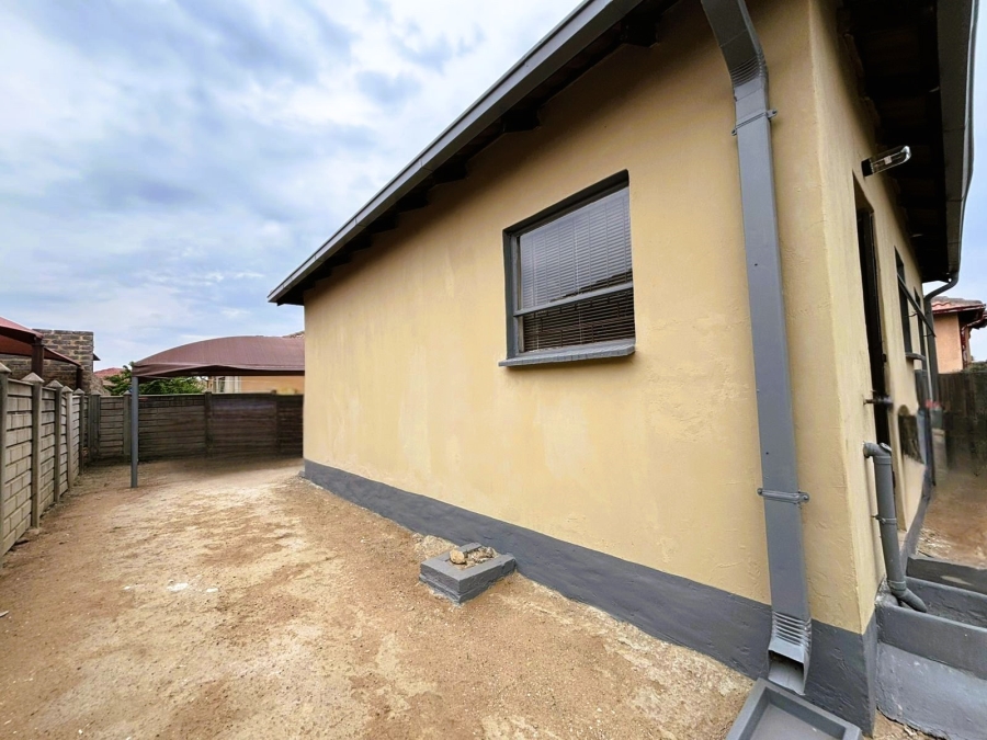 2 Bedroom Property for Sale in Vanderbijlpark CE 3 Gauteng
