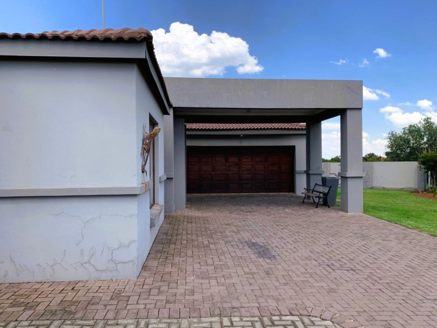 3 Bedroom Property for Sale in Vanderbijlpark SE 8 Gauteng