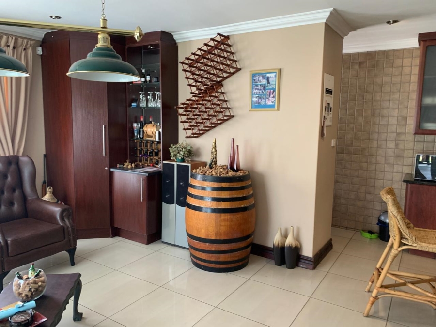 3 Bedroom Property for Sale in Vanderbijlpark SE 8 Gauteng