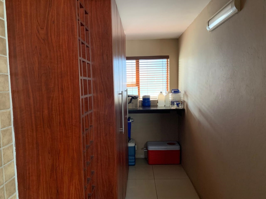 3 Bedroom Property for Sale in Vanderbijlpark SE 8 Gauteng