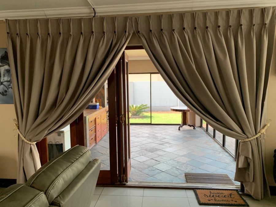 3 Bedroom Property for Sale in Vanderbijlpark SE 8 Gauteng