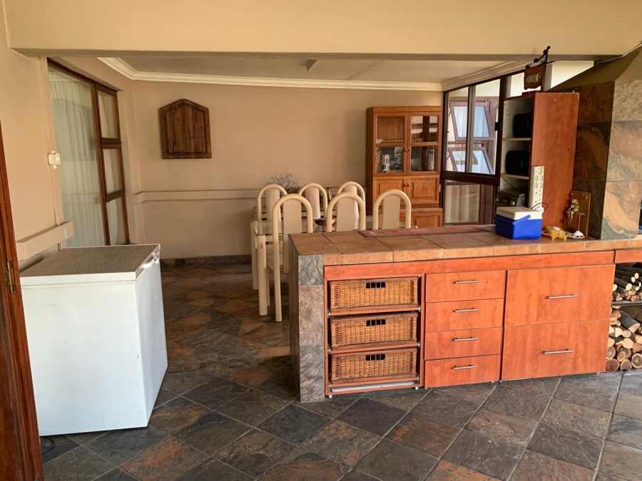3 Bedroom Property for Sale in Vanderbijlpark SE 8 Gauteng