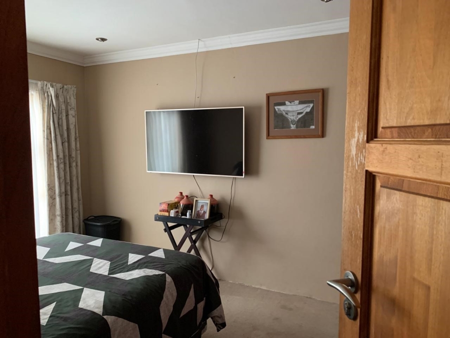3 Bedroom Property for Sale in Vanderbijlpark SE 8 Gauteng