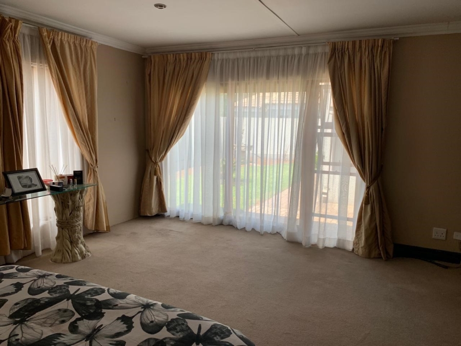 3 Bedroom Property for Sale in Vanderbijlpark SE 8 Gauteng