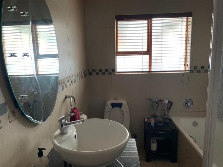 3 Bedroom Property for Sale in Vanderbijlpark SE 8 Gauteng