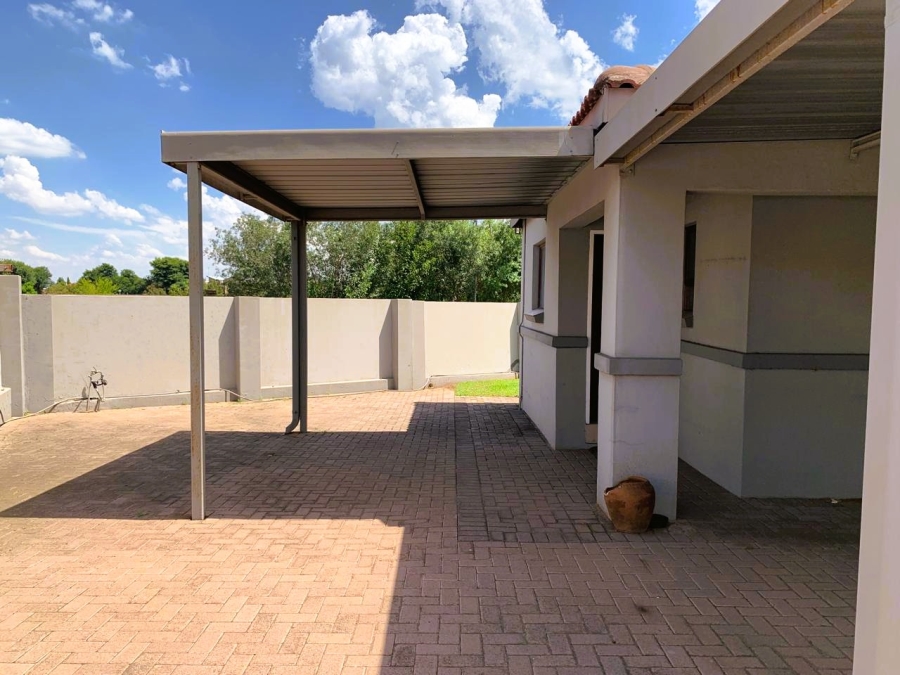 3 Bedroom Property for Sale in Vanderbijlpark SE 8 Gauteng