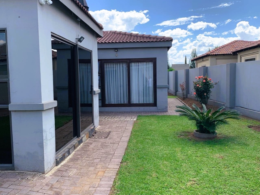 3 Bedroom Property for Sale in Vanderbijlpark SE 8 Gauteng