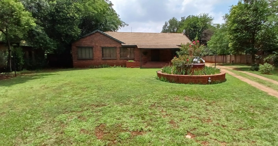 To Let 4 Bedroom Property for Rent in Henley on Klip Gauteng