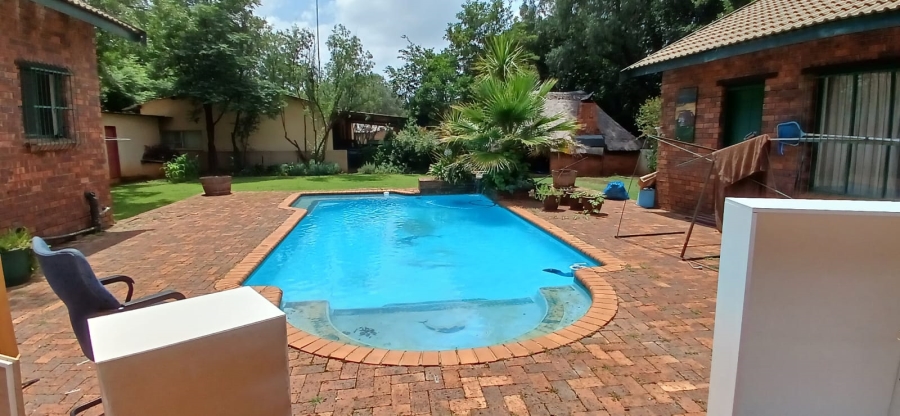 To Let 4 Bedroom Property for Rent in Henley on Klip Gauteng