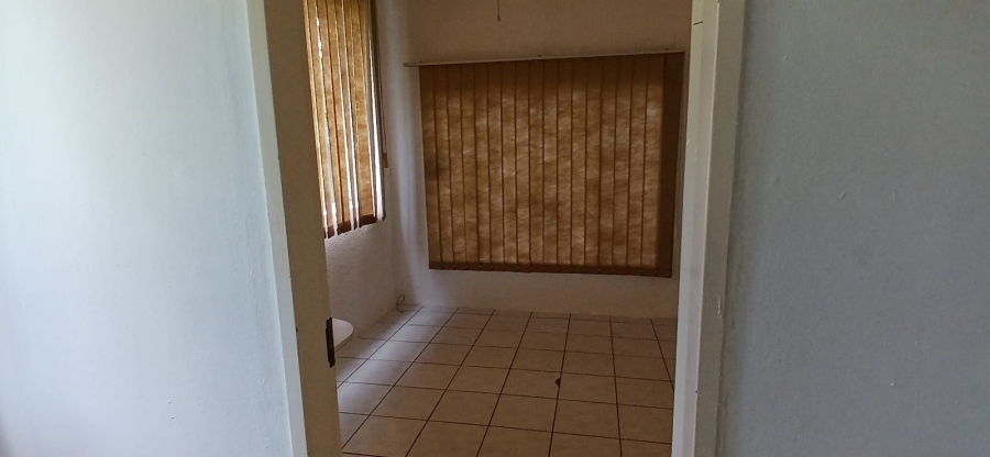 To Let 4 Bedroom Property for Rent in Henley on Klip Gauteng