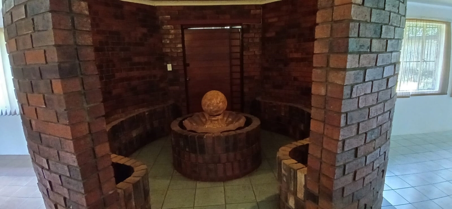 To Let 4 Bedroom Property for Rent in Henley on Klip Gauteng