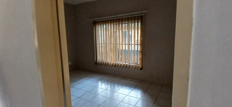 To Let 4 Bedroom Property for Rent in Henley on Klip Gauteng