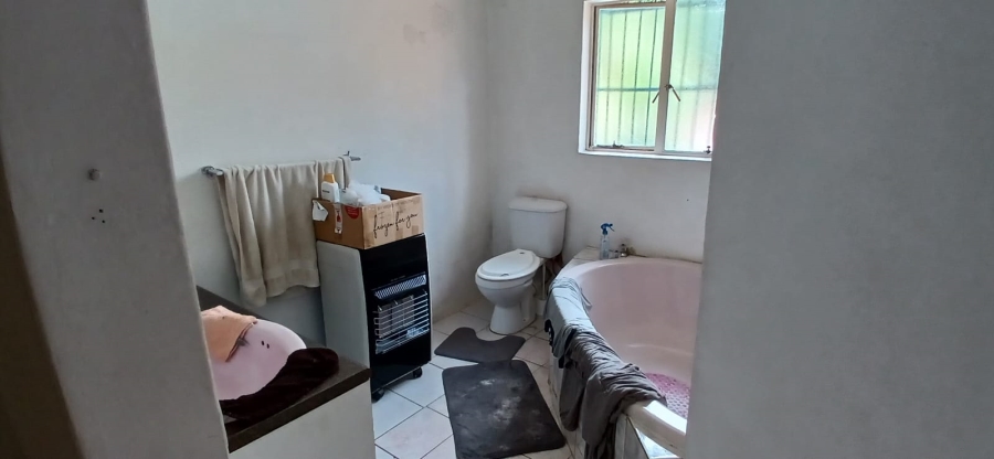 To Let 4 Bedroom Property for Rent in Henley on Klip Gauteng