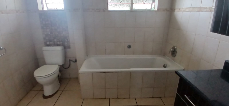 To Let 3 Bedroom Property for Rent in Meyerton Central Gauteng