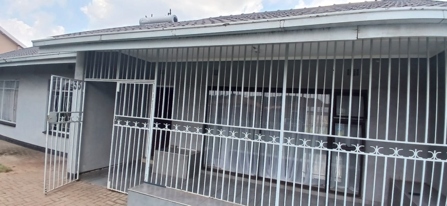 To Let 3 Bedroom Property for Rent in Meyerton Central Gauteng