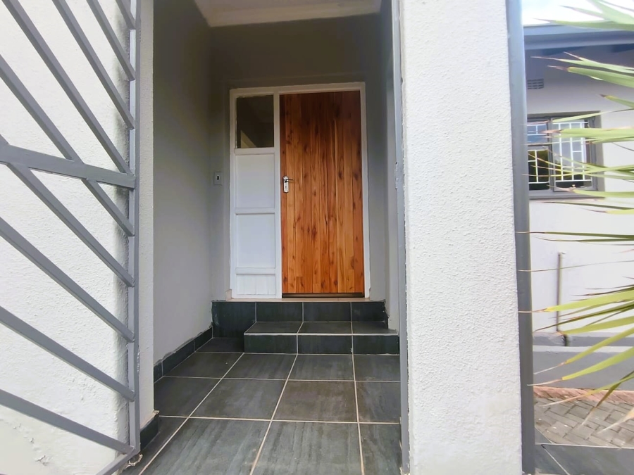 3 Bedroom Property for Sale in Roshnee Gauteng