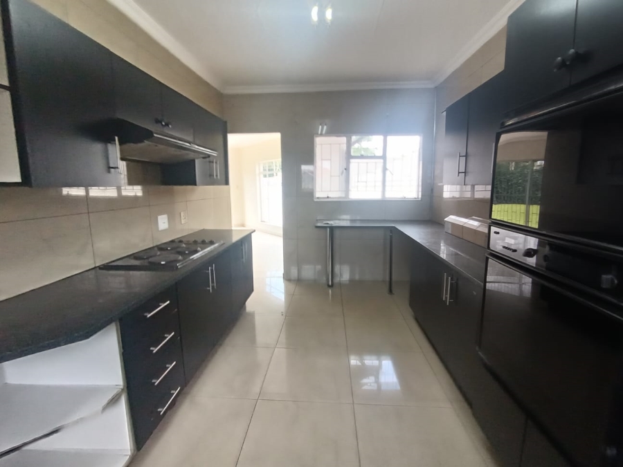 3 Bedroom Property for Sale in Roshnee Gauteng
