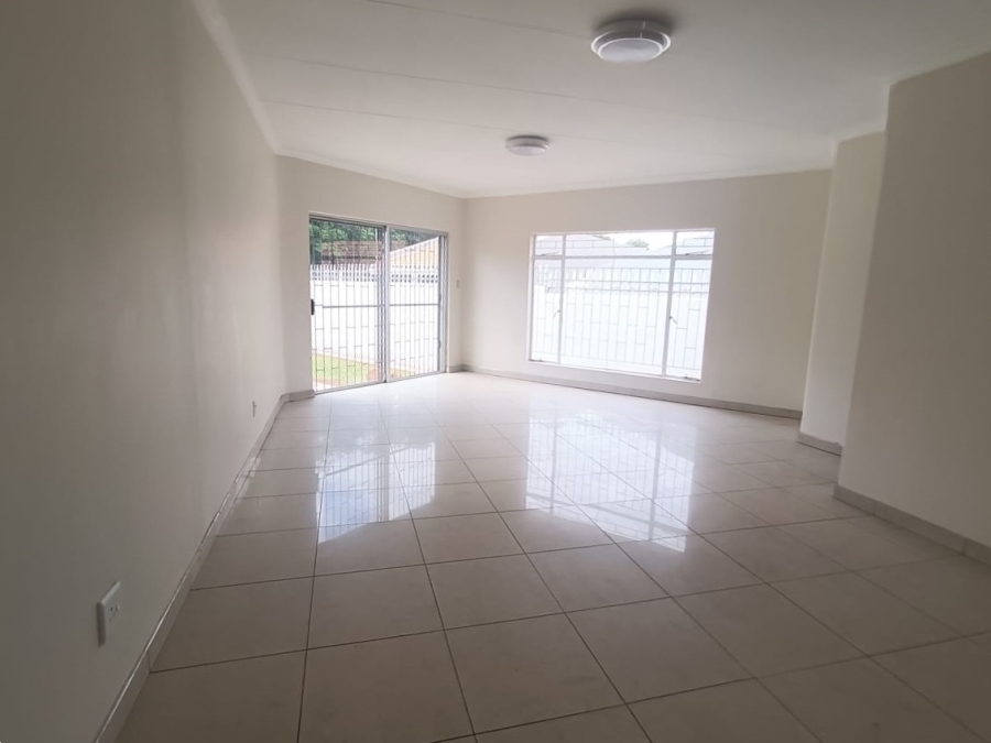 3 Bedroom Property for Sale in Roshnee Gauteng