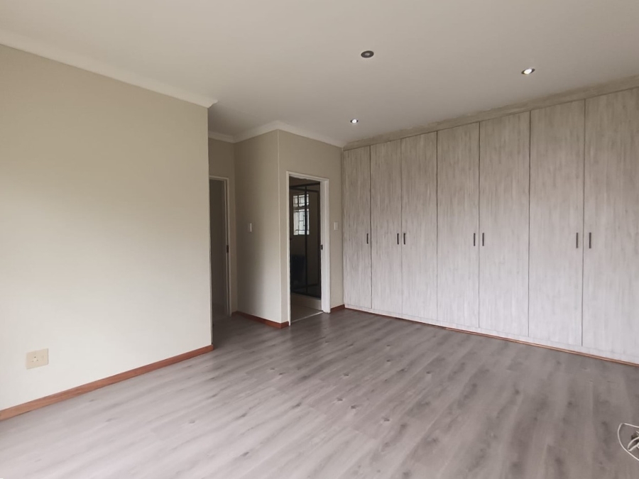 3 Bedroom Property for Sale in Roshnee Gauteng