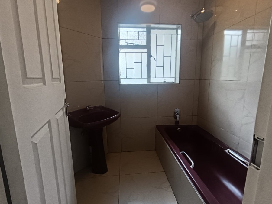 3 Bedroom Property for Sale in Roshnee Gauteng