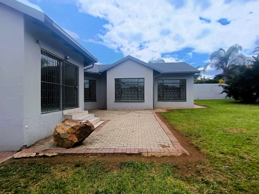 3 Bedroom Property for Sale in Roshnee Gauteng