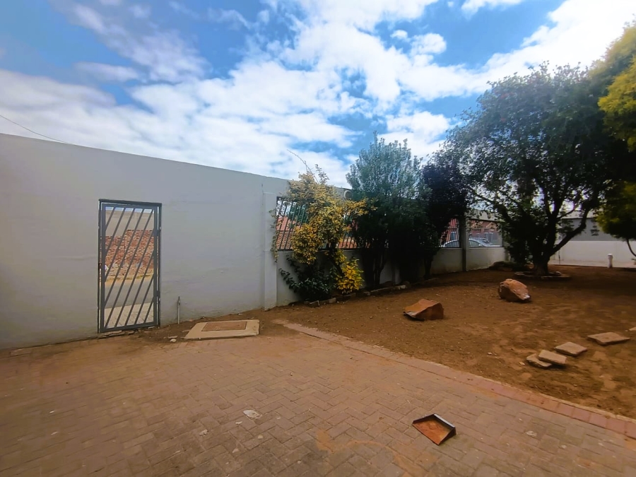 3 Bedroom Property for Sale in Roshnee Gauteng