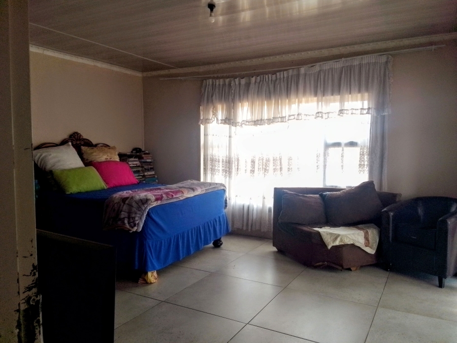 4 Bedroom Property for Sale in Kagiso Gauteng