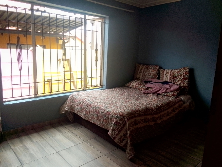 4 Bedroom Property for Sale in Kagiso Gauteng