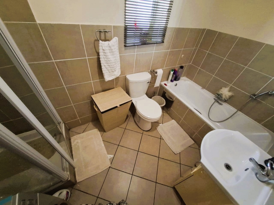 1 Bedroom Property for Sale in Riverspray Lifestyle Estate Gauteng