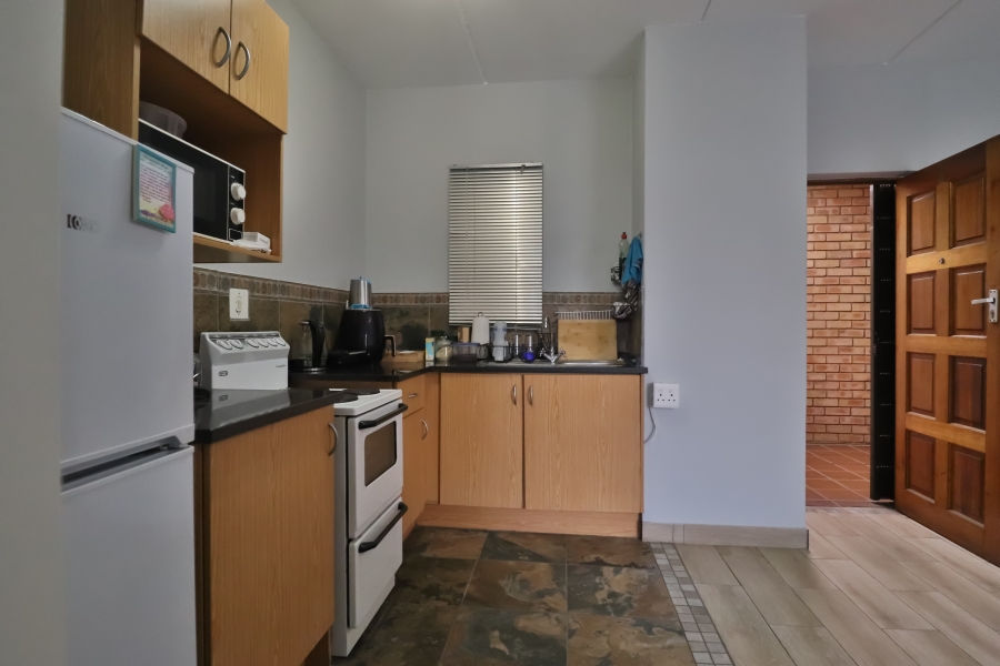 1 Bedroom Property for Sale in Hillcrest Gauteng