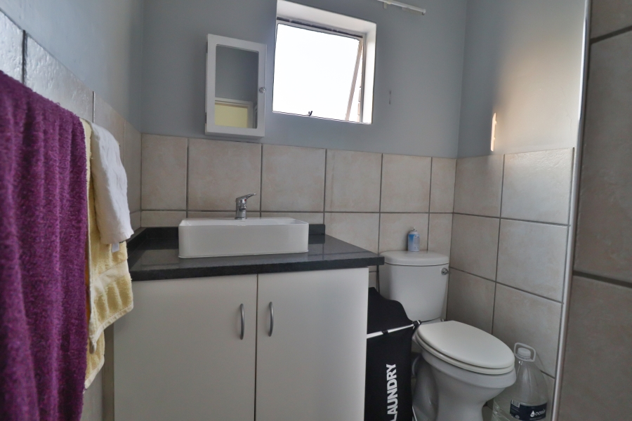 1 Bedroom Property for Sale in Hillcrest Gauteng