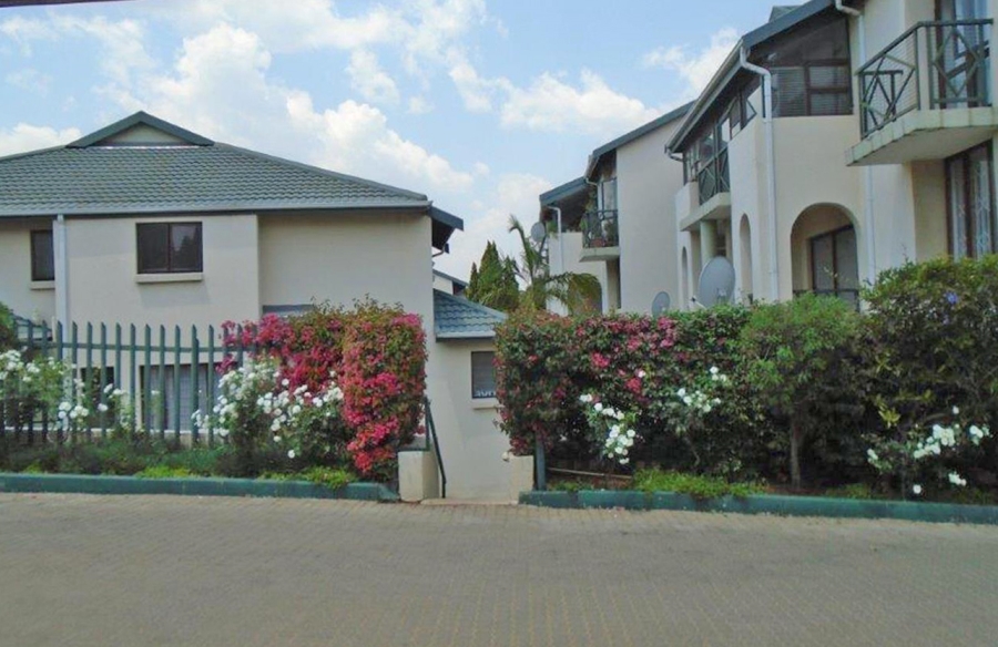 To Let 2 Bedroom Property for Rent in Victory Park Gauteng