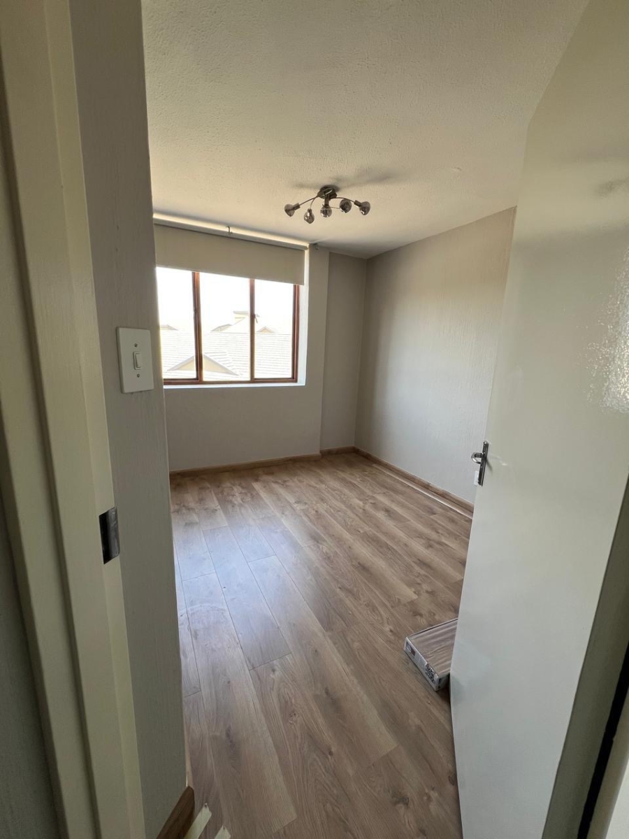 To Let 2 Bedroom Property for Rent in Victory Park Gauteng