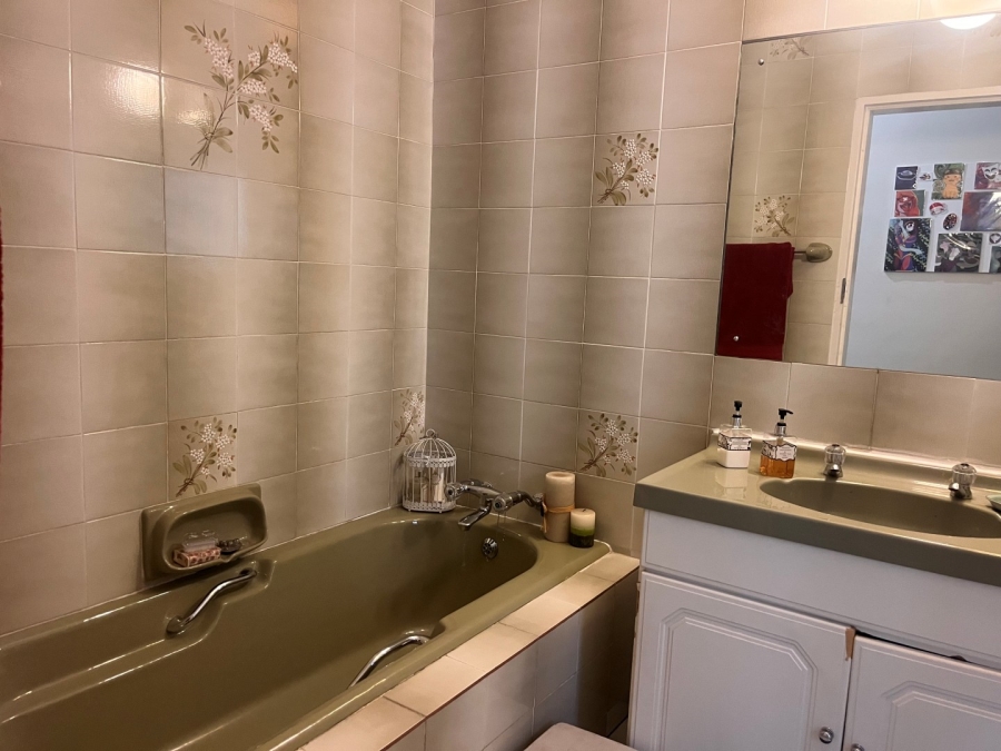 4 Bedroom Property for Sale in Sydenham Gauteng