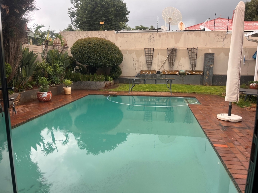 4 Bedroom Property for Sale in Sydenham Gauteng